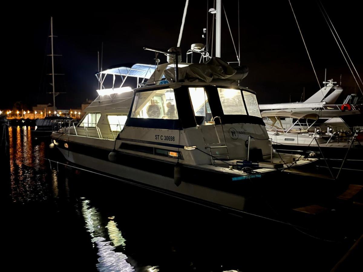 Hotel Navi Yacht A Sete, 2 A 8 Couchages, Privatif Exteriér fotografie