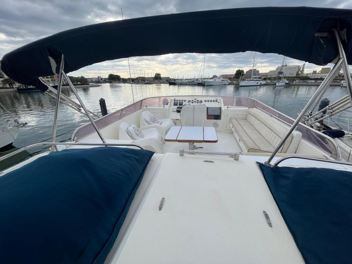 Hotel Navi Yacht A Sete, 2 A 8 Couchages, Privatif Exteriér fotografie