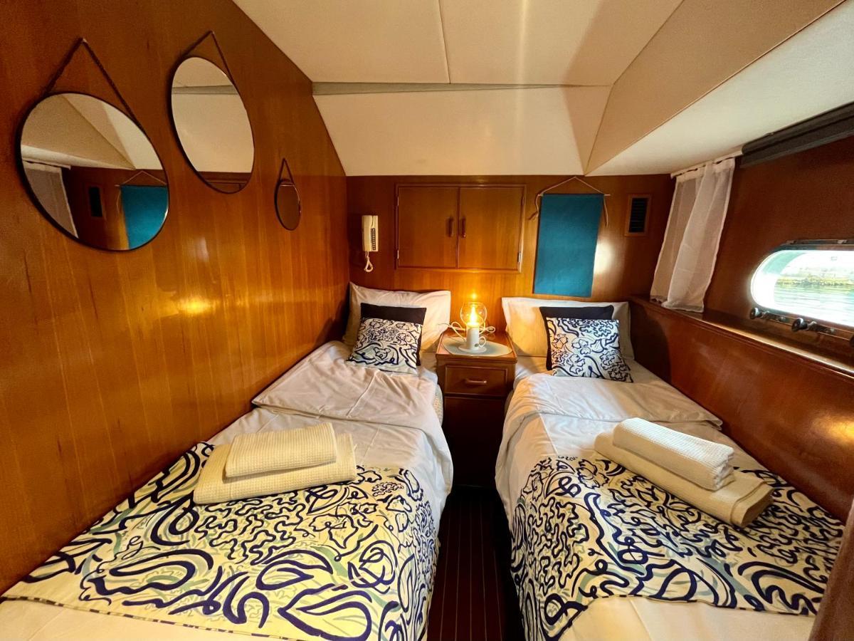 Hotel Navi Yacht A Sete, 2 A 8 Couchages, Privatif Exteriér fotografie