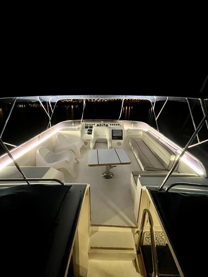 Hotel Navi Yacht A Sete, 2 A 8 Couchages, Privatif Exteriér fotografie