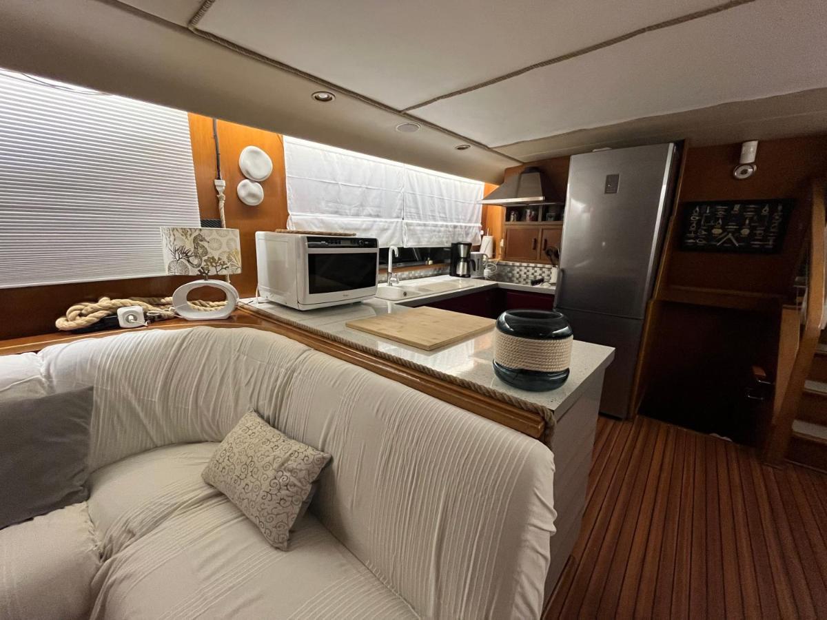 Hotel Navi Yacht A Sete, 2 A 8 Couchages, Privatif Exteriér fotografie